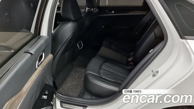 Kia K5 3세대 Signature, 2021 8