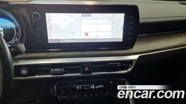 Kia K5 3세대 Signature, 2021 12