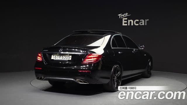 Mercedes-Benz E-класс W213 AMG Line, 2020 2