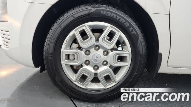 Hyundai Staria Modern, 2023 все фото