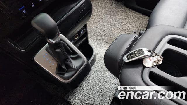 Hyundai Staria Modern, 2023 9