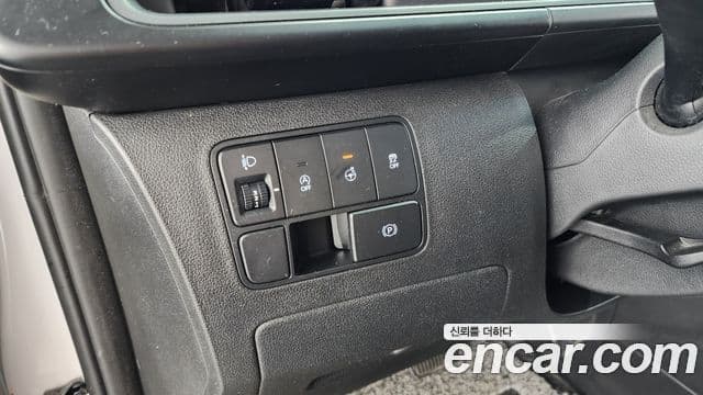 Hyundai Staria Modern, 2023 14