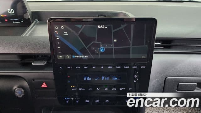 Hyundai Staria Modern, 2023 15