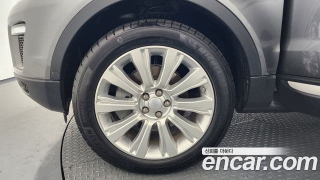 Land Rover Range Rover Evoque 2.0 TD4 HSE, 2017 все фото