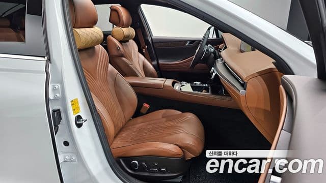 Genesis G80 (RG3) бензин 2.5 турбо 2WD, 2023 10