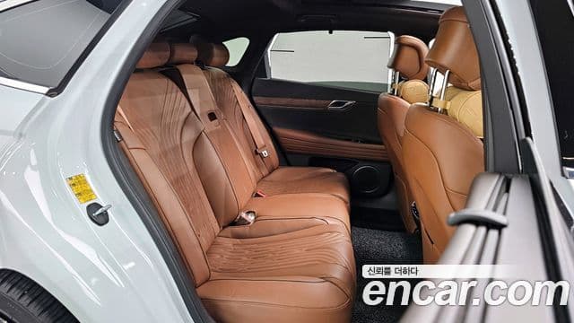 Genesis G80 (RG3) бензин 2.5 турбо 2WD, 2023 12