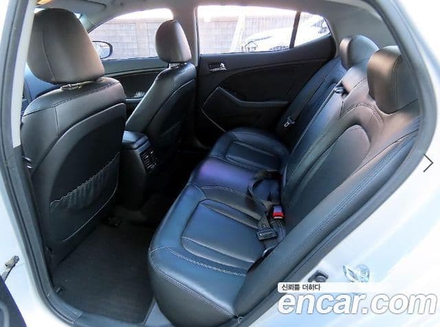 Kia K5 2.0 Deluxe, 2011 6