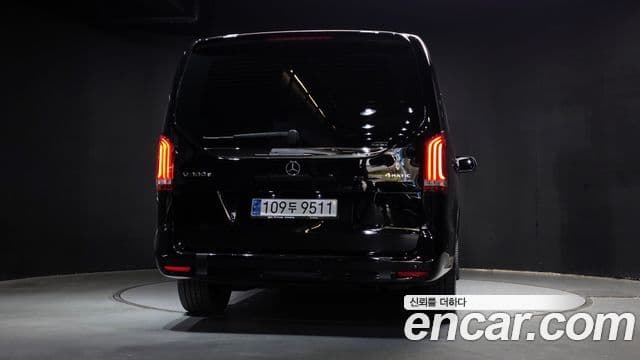 Mercedes-Benz V-класс W447, 2023 4