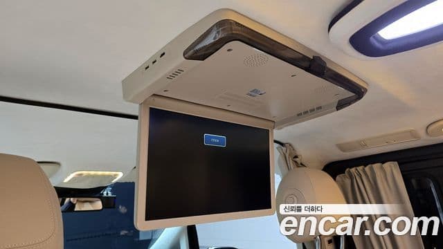 Mercedes-Benz V-класс W447, 2023 17