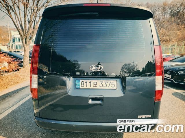 Hyundai Staria Modern, 2023 все фото