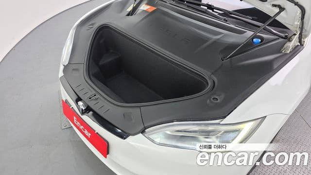 Tesla модель S, 2017 6