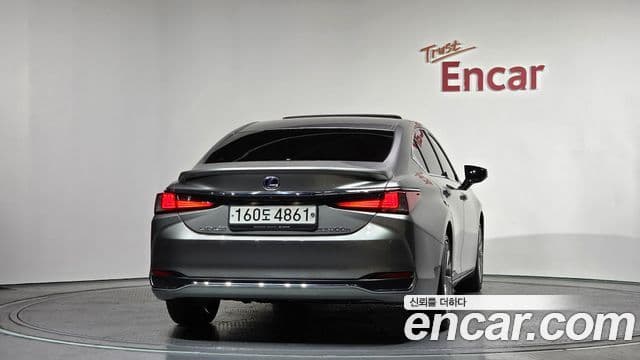 Lexus ES300h 7세대 Luxury Plus, 2019 4