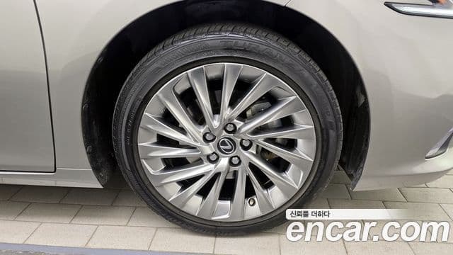 Lexus ES300h 7세대 Luxury Plus, 2019 все фото