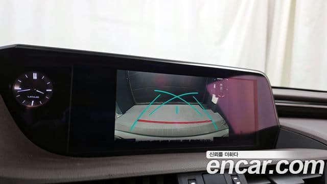 Lexus ES300h 7세대 Luxury Plus, 2019 15