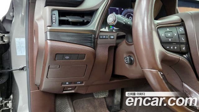 Lexus ES300h 7세대 Luxury Plus, 2019 16