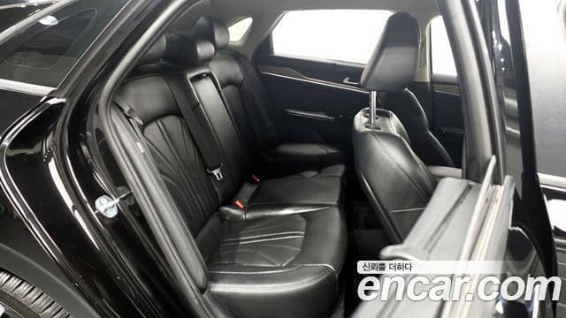 Kia K5 3세대 Signature, 2022 12