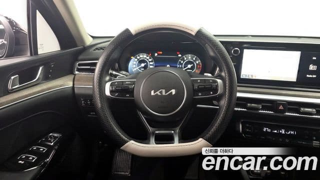 Kia K5 3세대 Signature, 2022 13