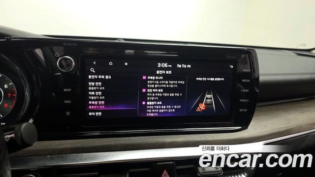 Kia K5 3세대 Signature, 2022 16