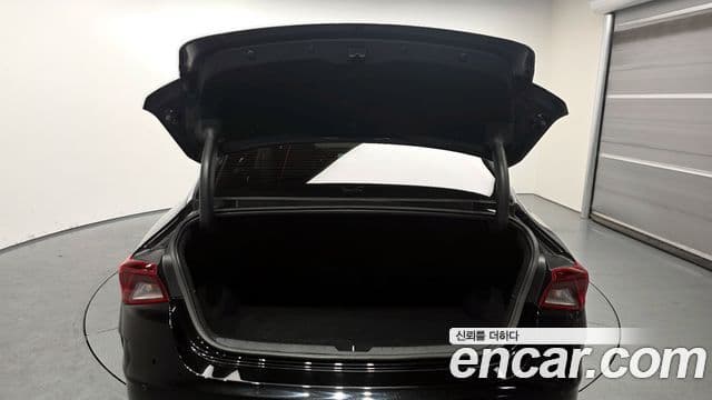 Kia K5 3세대 Signature, 2022 20