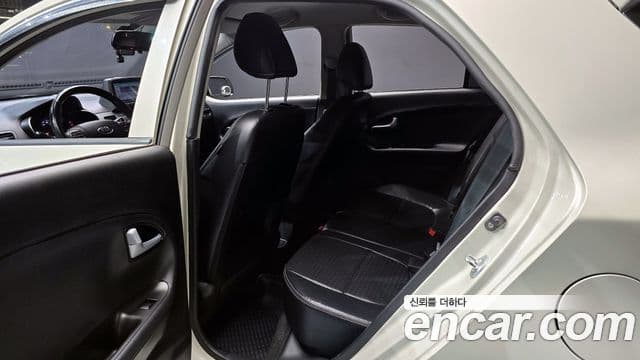 Kia The / новый New Morning Luxury, 2016 13