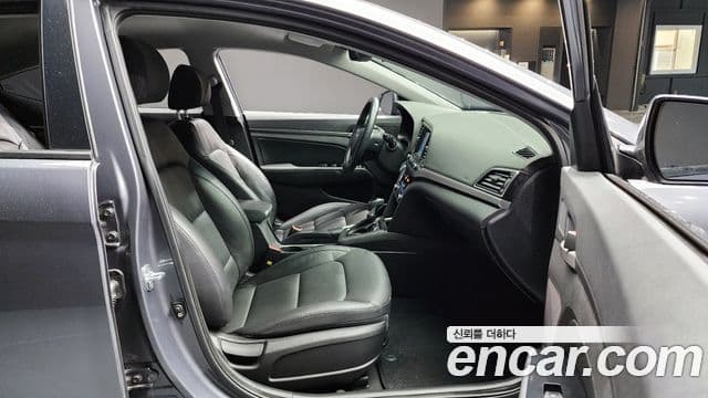 Hyundai Avante AD 1.6 GDI Smart, 2017 10