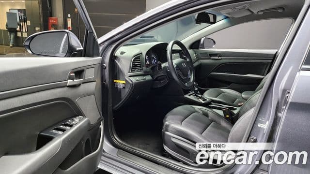 Hyundai Avante AD 1.6 GDI Smart, 2017 11