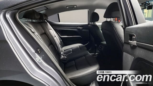 Hyundai Avante AD 1.6 GDI Smart, 2017 12