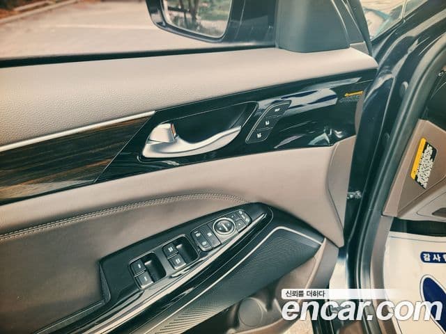 Kia All New K7 гибрид Special, 2018 13