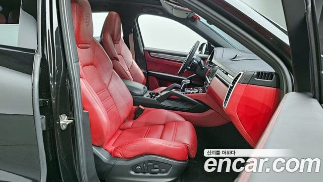 Porsche Cayenne (PO536) 3.0 Platinum Edition, 2023 10