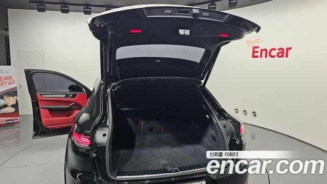 Porsche Cayenne (PO536) 3.0 Platinum Edition, 2023 20