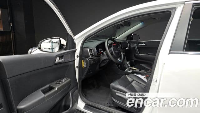 Kia Sportage 4세대 дизель 1.7 2WD Trendy, 2018 10