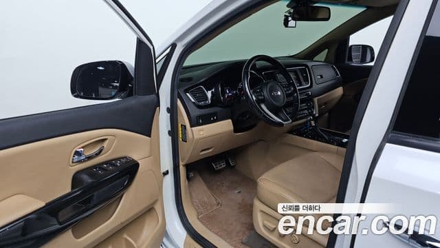 Kia All New Carnival Prestige High Roof, 2017 10