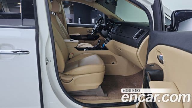 Kia All New Carnival Prestige High Roof, 2017 11