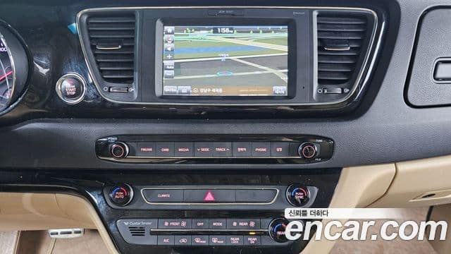 Kia All New Carnival Prestige High Roof, 2017 14