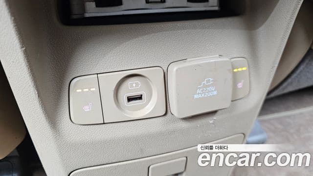 Kia All New Carnival Prestige High Roof, 2017 17