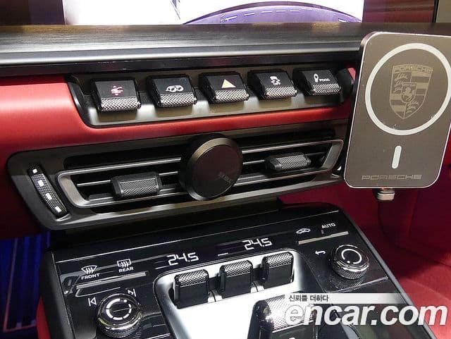 Porsche 911 (992) Carrera 4 GTS кабриолет, 2024 12