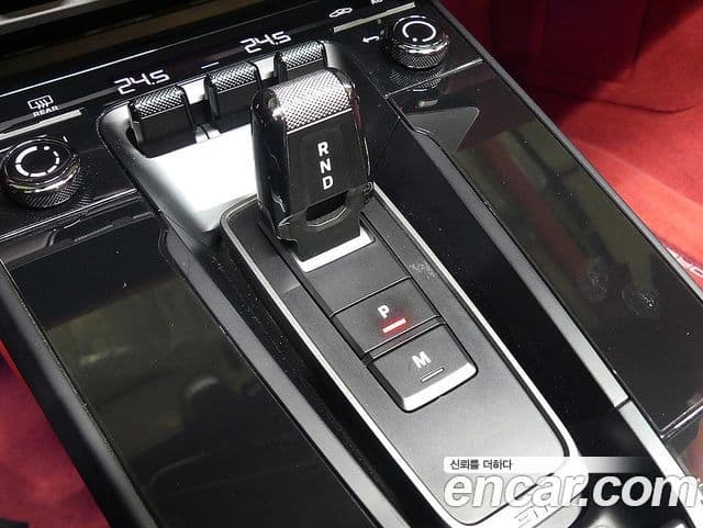 Porsche 911 (992) Carrera 4 GTS кабриолет, 2024 13