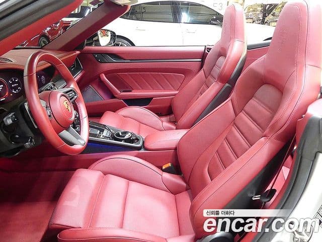 Porsche 911 (992) Carrera 4 GTS кабриолет, 2024 16