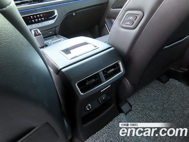 KG모빌리티(SsangYong) Rexton New Arena Noblesse, 2025 15