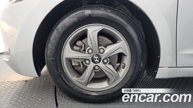 Hyundai Avante AD 1.6 GDI Smart, 2017 все фото