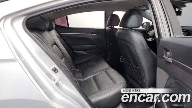 Hyundai Avante AD 1.6 GDI Smart, 2017 12