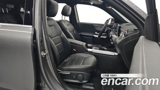 Mercedes-Benz EQB X243 AMG Line, 2022 10