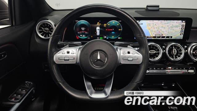 Mercedes-Benz EQB X243 AMG Line, 2022 13