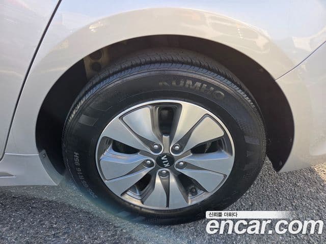Kia K5 гибрид 2세대 Noblesse, 2017 6