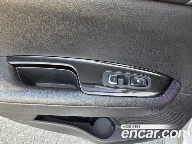 Kia K5 гибрид 2세대 Noblesse, 2017 18