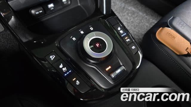 Kia The / новый New Seltos Signature, 2023 9