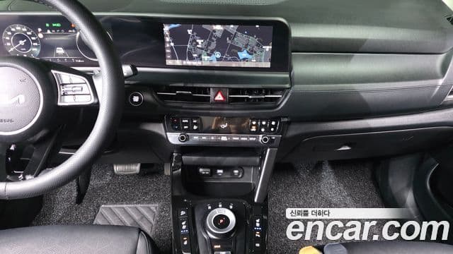 Kia The / новый New Seltos Signature, 2023 14