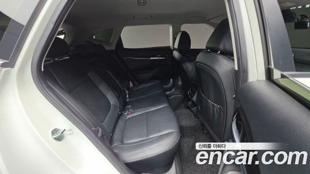 Kia The / новый New Seltos Signature, 2023 19