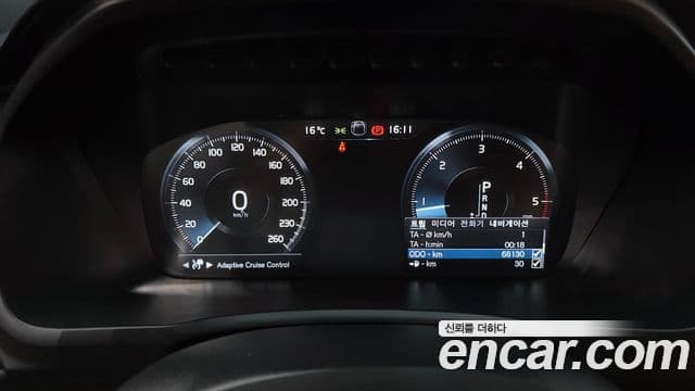 Volvo XC90 2세대 D5 Inscription, 2019 8