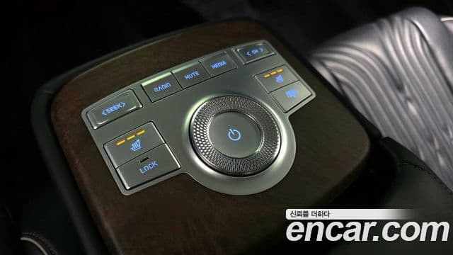 Genesis G80 (RG3) бензин 2.5 турбо AWD, 2021 18